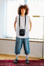 画像をギャラリービューアに読み込む, Evis Sleeveless Tee

